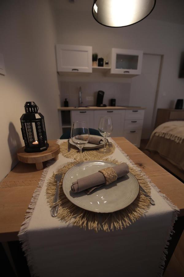 Gite De Charme Haut De Gamme Avec Jacuzzi Et Sauna Privatifs Donzère Exteriér fotografie